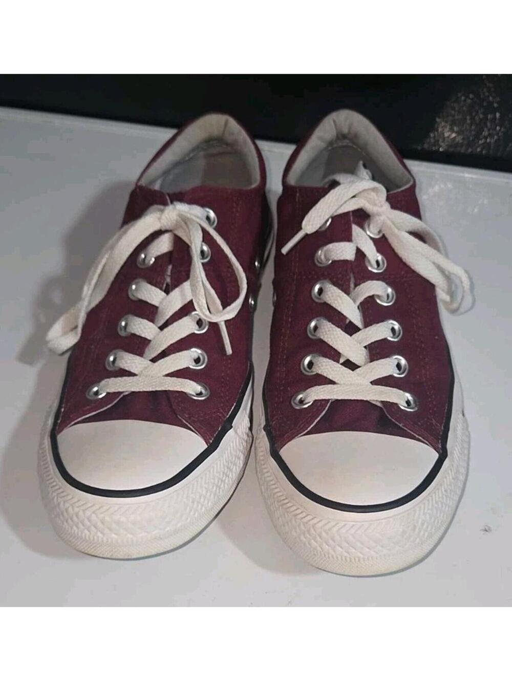 Converse All Star Chuck Taylor Maroon Low Top Sneakers Shoes Size 8 Women’s